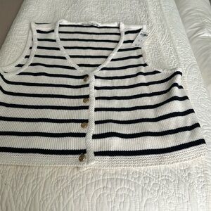 NWT Abercrombie & Fitch wool blend sweater vest
